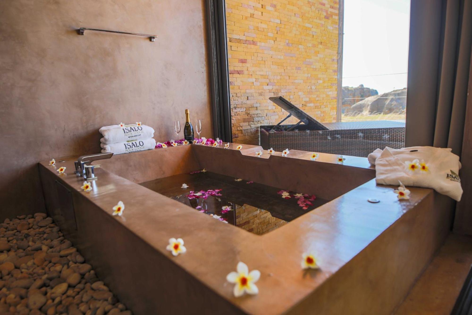 Isalo Rock Lodge Ranohira 외부 사진